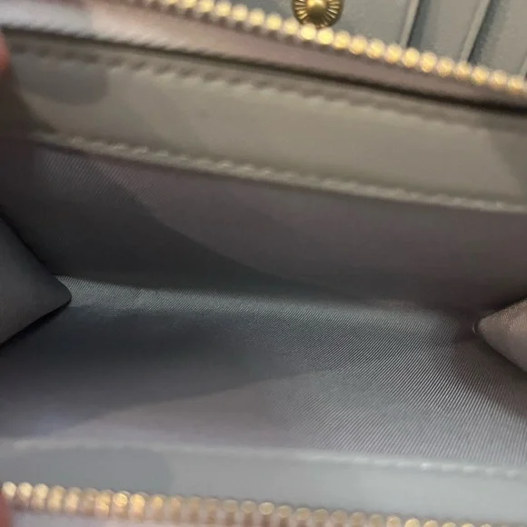 Tory Burch Gray Quilted Wallet - Picture 4 of 5